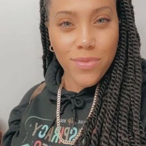 Meet your Posher, Shell